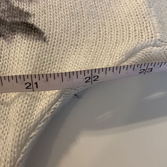 H&m sheer white blouse with black floral design above the elbow sleeves - Picture 10 of 11